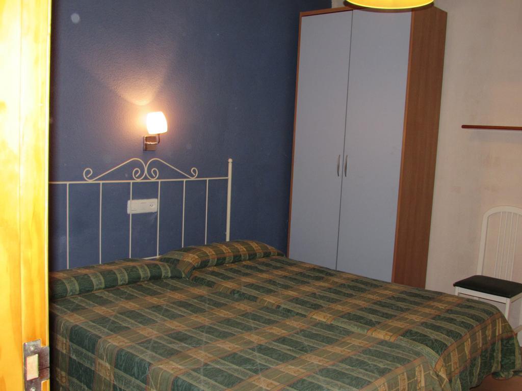 غرناطة Hostal Sevilla المظهر الخارجي الصورة